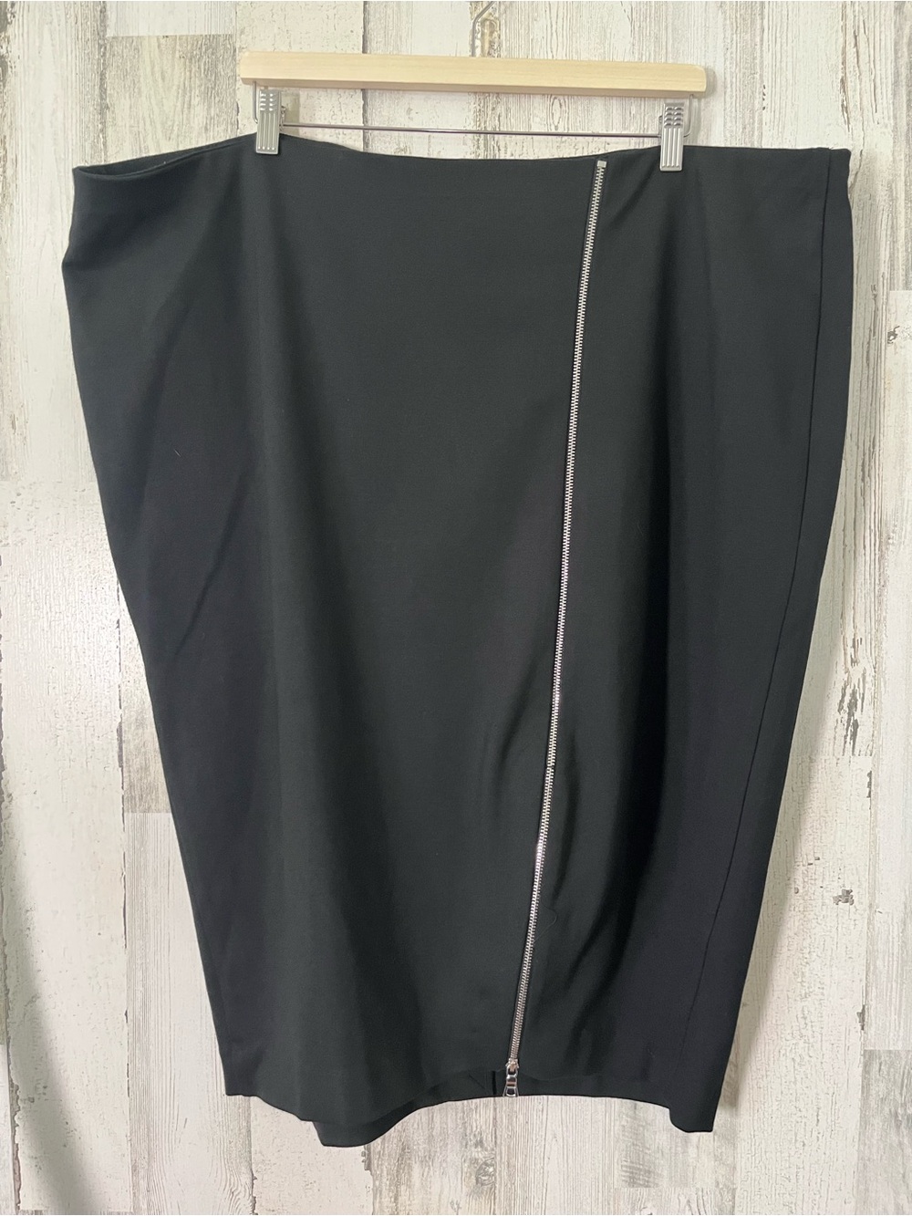 6TH & Lane Black Zipper Pencil Skirt - Women plus size 28 nwt